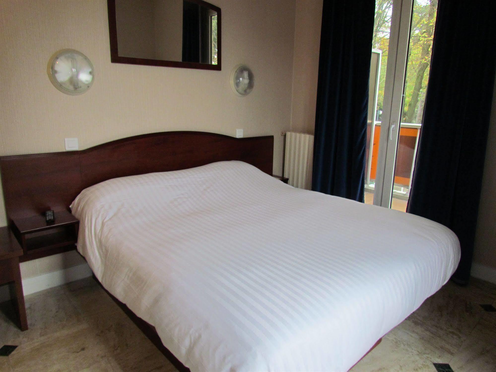 Hotel Du Parc Aulnay-sous-Bois Dış mekan fotoğraf